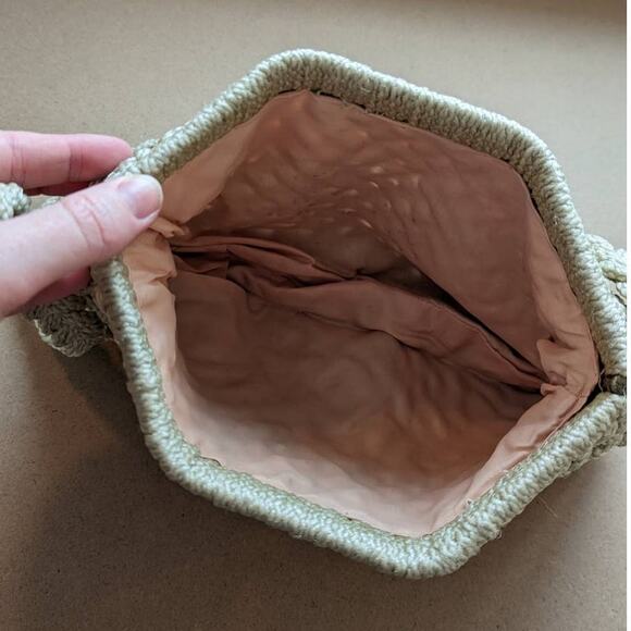 Vintage Woven Macrame Purse - Picture 5 of 7